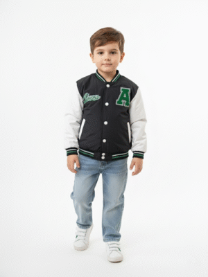 جاكيت فارساتي أسود وأبيض أولادي – ملابس أطفال شتوي أنيق