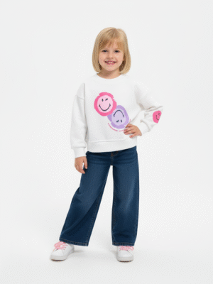 سويت شيرت ميلتون بنات أبيض بطبعة سمايلي – ملابس أطفال شتوية أنيقة 2025