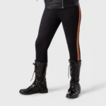 بنطلون ليجنغز بناتي أسود ضيق مع شريط جانبي بلون برتقالي وحذاء برقبة أسود