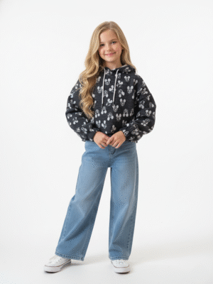 سويت شيرت بنات ميلتون رمادي داكن بطباعة ميكي ماوس – ملابس أطفال شتوية عصرية.