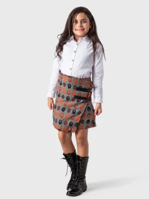 تنورة سكيرت شتوي بناتي تصميم لف من جوخ/صوف بلون رمادي وطبعة برتقالية وسوداء