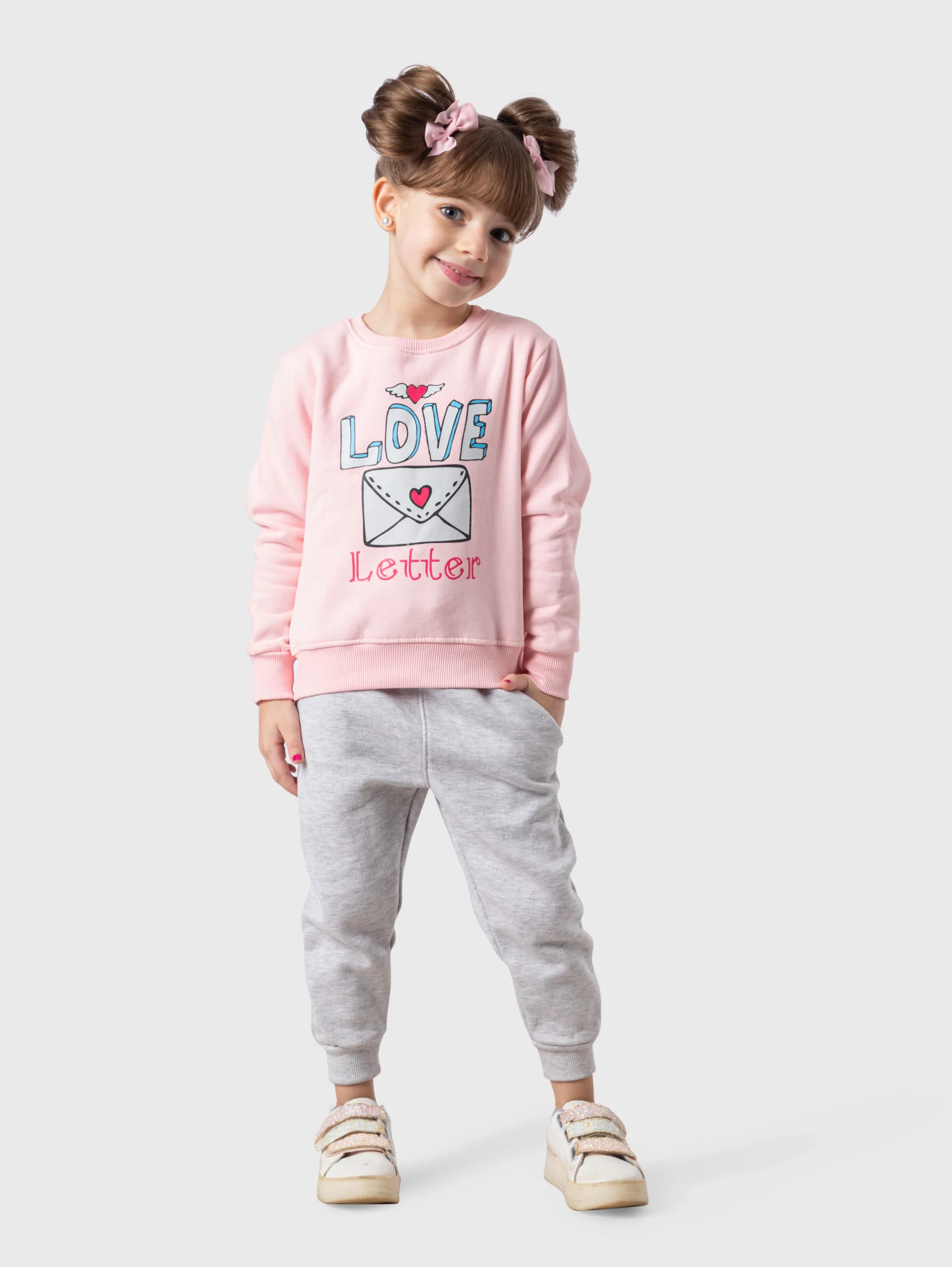 بيجامة شتوي بناتي بينك ورمادي طبعة قلب – بيجامه شتوي بناتي