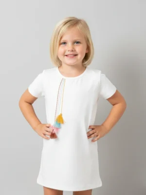 فستان شتوي أبيض بناتي بشراشيب ملونة – ملابس أطفال شتوي