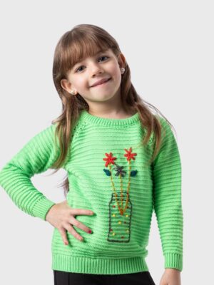 بلوفر بناتي شتوي أخضر ليموني تريكو. مزين بتطريز زهور ملونة على الصدر.