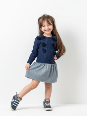 فستان تريكو بناتي كحلي ورمادي – ملابس أطفال شتوي أنيق