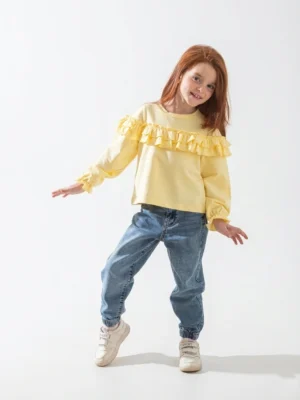 سويتر بناتي أصفر بكشكشة - ملابس أطفال شتوي راقية