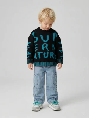 بلوفر أولادي أسود مطبوع فيروزي – ملابس أطفال شتوي كاجوال مودرن