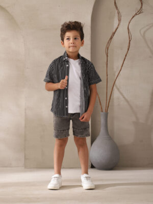 قميص أسود مخطط أكمام قصيرة أولادي – ملابس أطفال صيفي