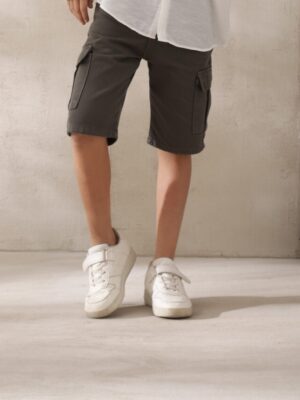 شورت كارجو أولادي زيتوني – ملابس أطفال صيفية كاجوال