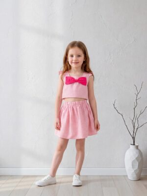 طقم كاروهات وردي بناتي قطعتين – ملابس أطفال صيفي أنيق